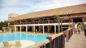 2 outdoor pools, pool umbrellas, sun loungers