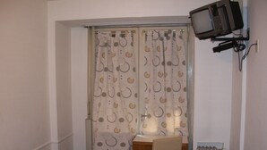 Unclassified image, 2 of 42, button - King s Hotel (Buenos Aires)