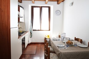 Free daily continental breakfast  - Cuscino e Cappuccino (Alghero)