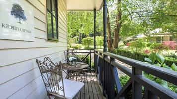 Cottage Mewah (Keepers) | Teras/patio