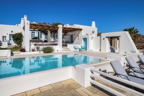 Three Bedroom Signature sea view Apanema Villa with private pool & indoor jacuzzi | Terrace/patio