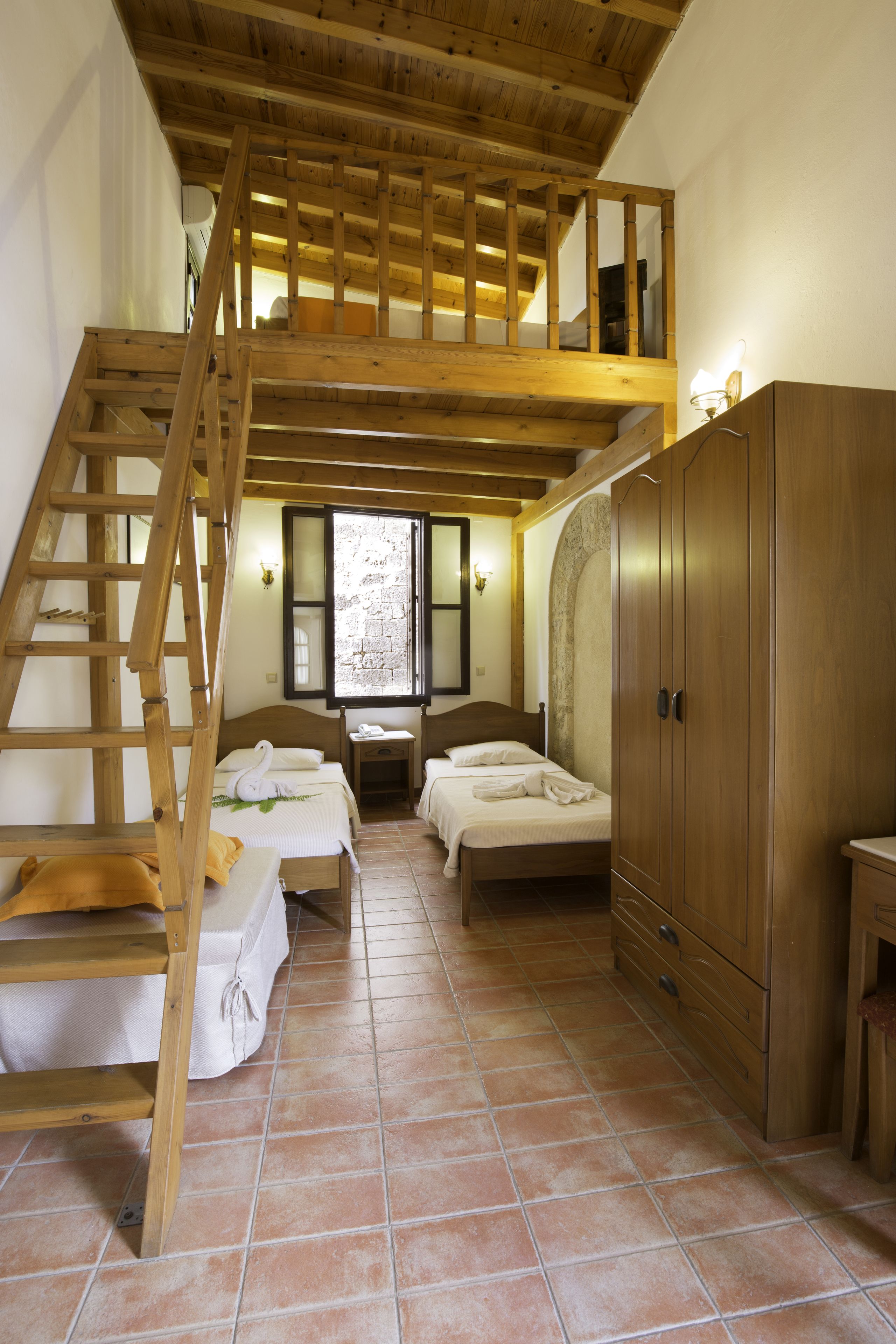 family suite, balcony | hypo-allergenic bedding, in-room safe, individually decorated