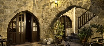 Camelot Traditional & Classic Hotel