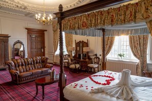 Superior-Suite, 1 King-Bett, Nichtraucher | Hochwertige Bettwaren, individuell dekoriert, individuell eingerichtet