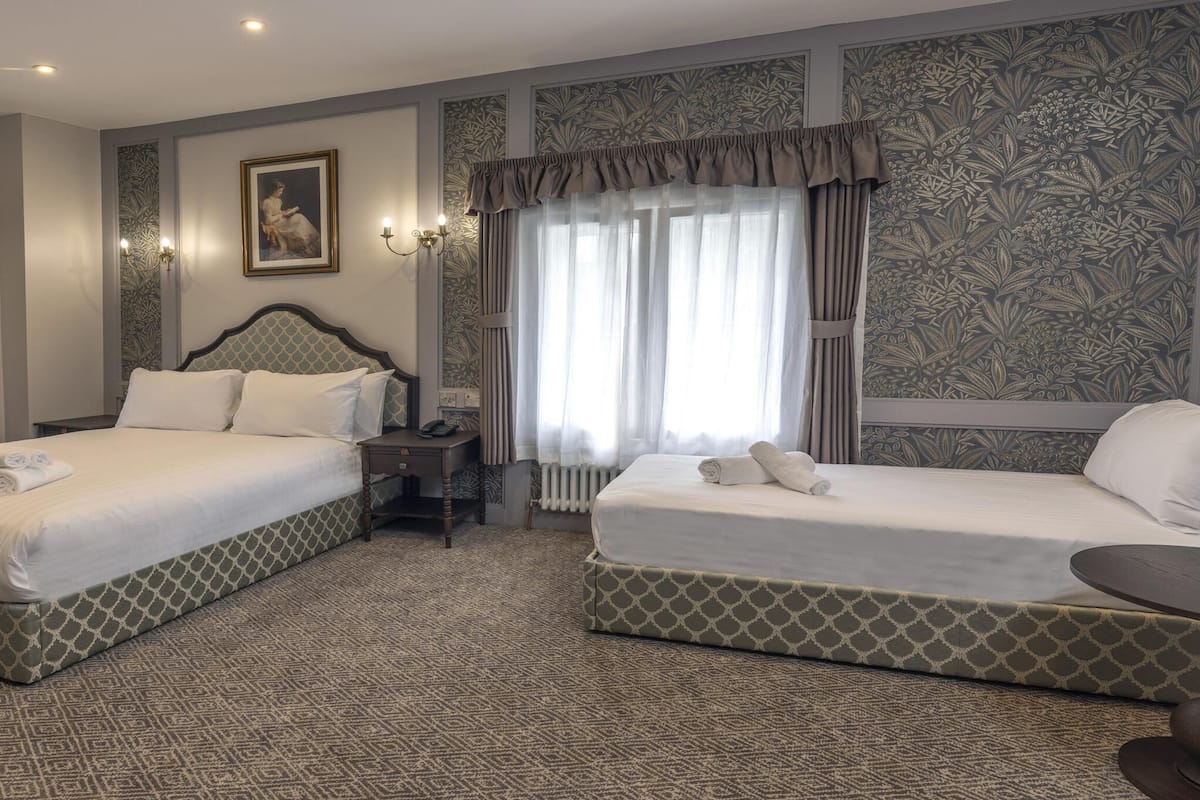 Premium bedding, individually decorated, individually furnished, desk