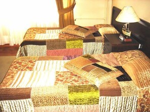 Frette Italian sheets, premium bedding, pillow-top beds, minibar