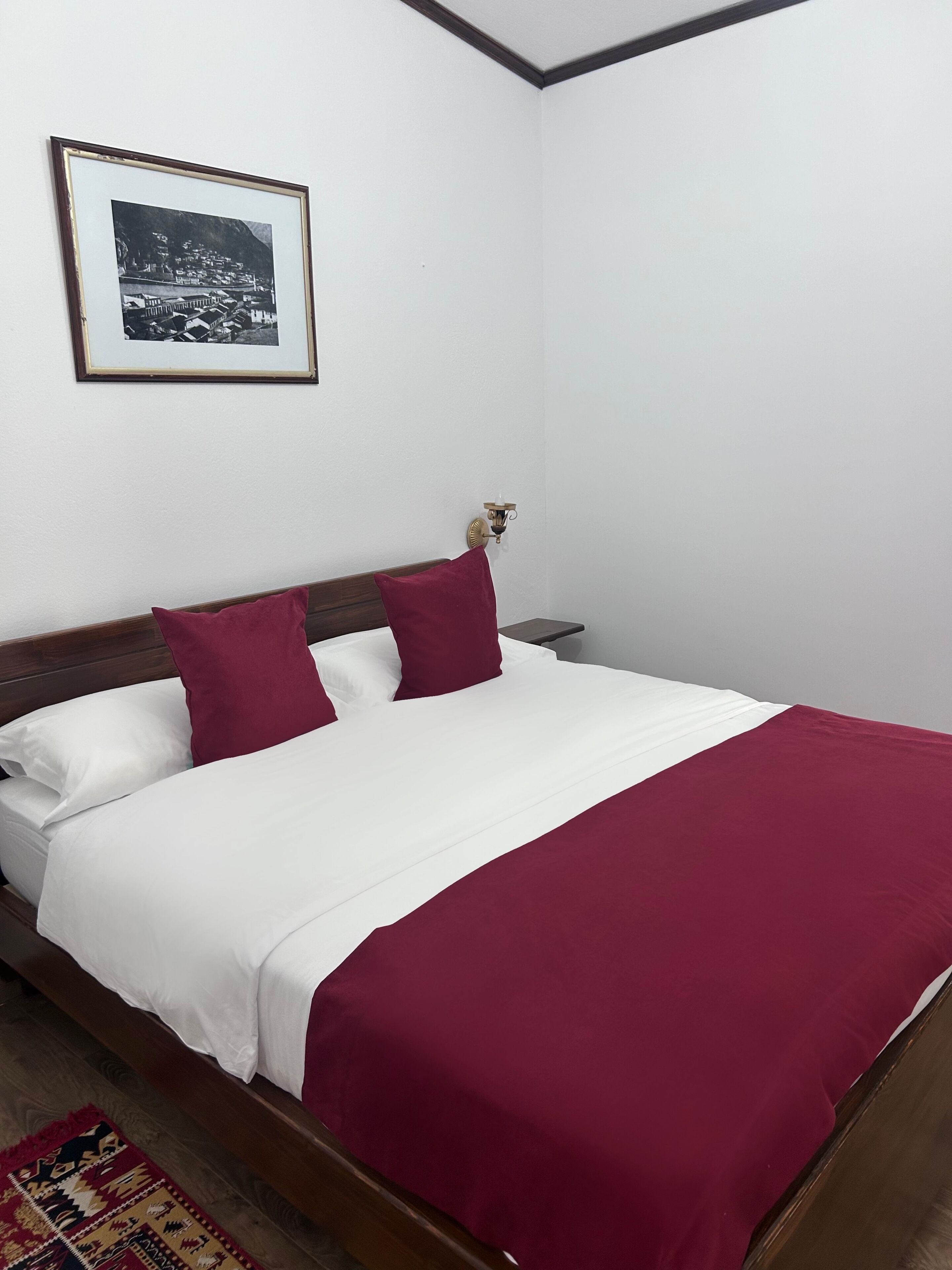 Superior Double Room | Down comforters, minibar, individually decorated, desk