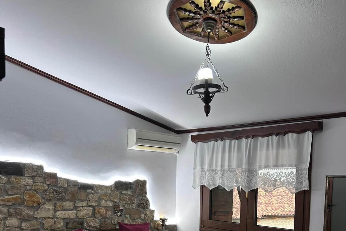 Habitación doble Deluxe | Edredón, minibar, decoración personalizada y escritorio