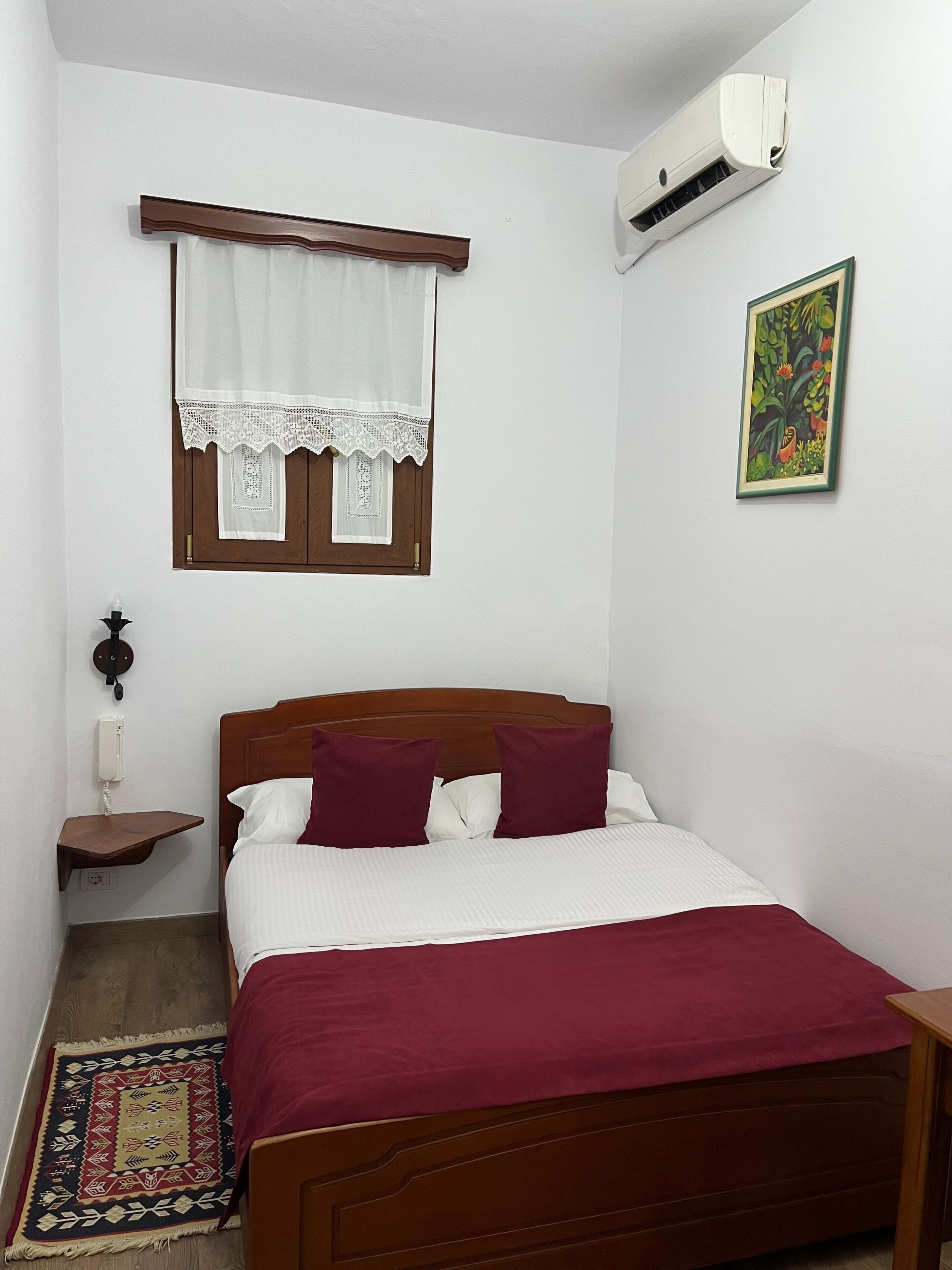 Basic Double Room | Down comforters, minibar, individually decorated, desk