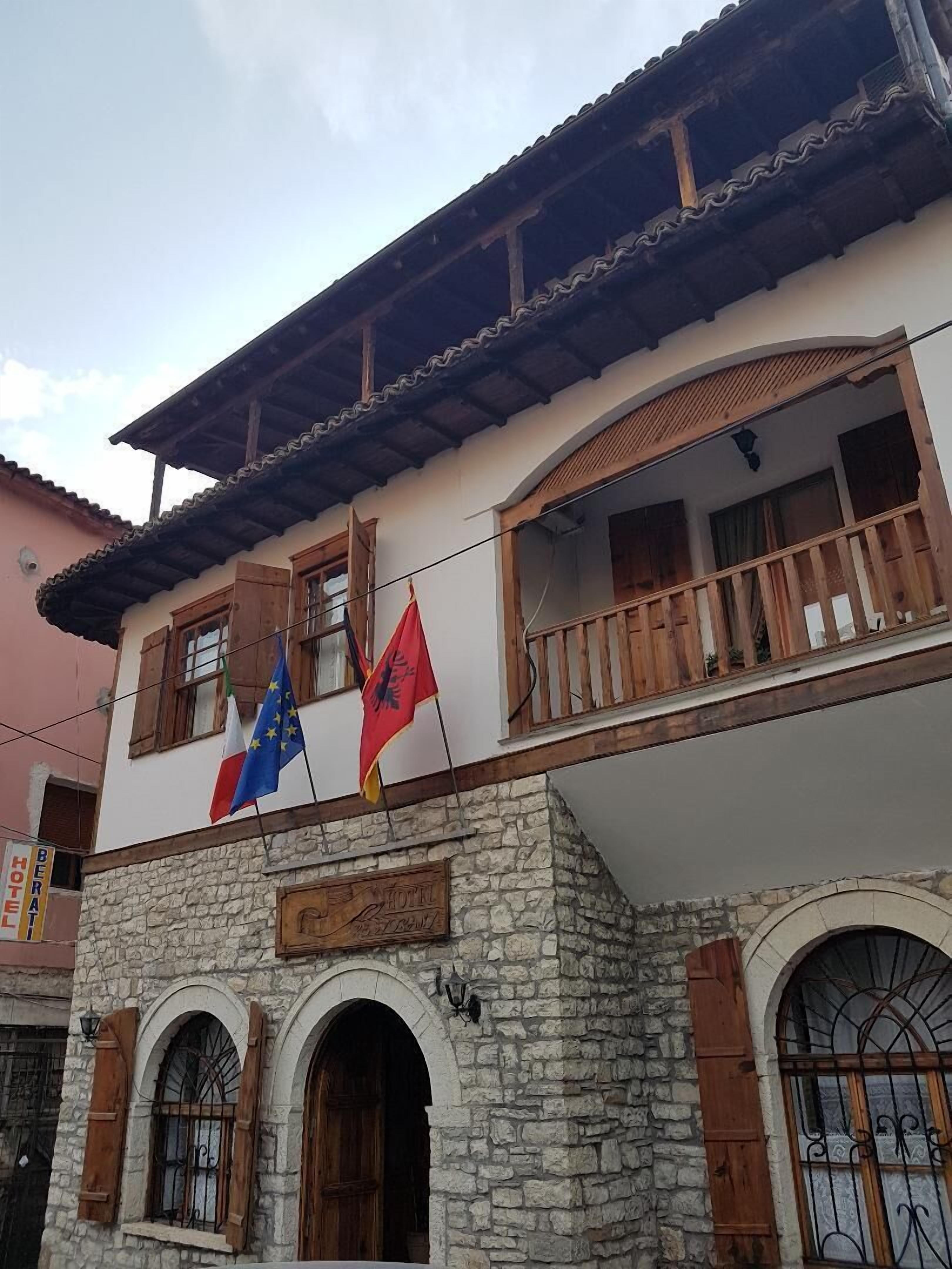 Ingresso della struttura