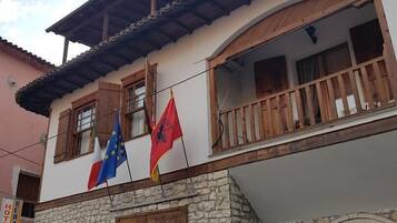 EntrĂ©e de lâhĂ©bergement