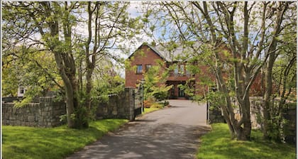 Oranhill Lodge B&B