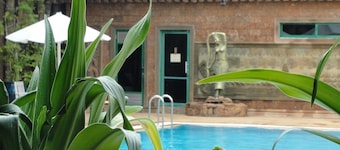 Imperial Garden Villa & Hotel