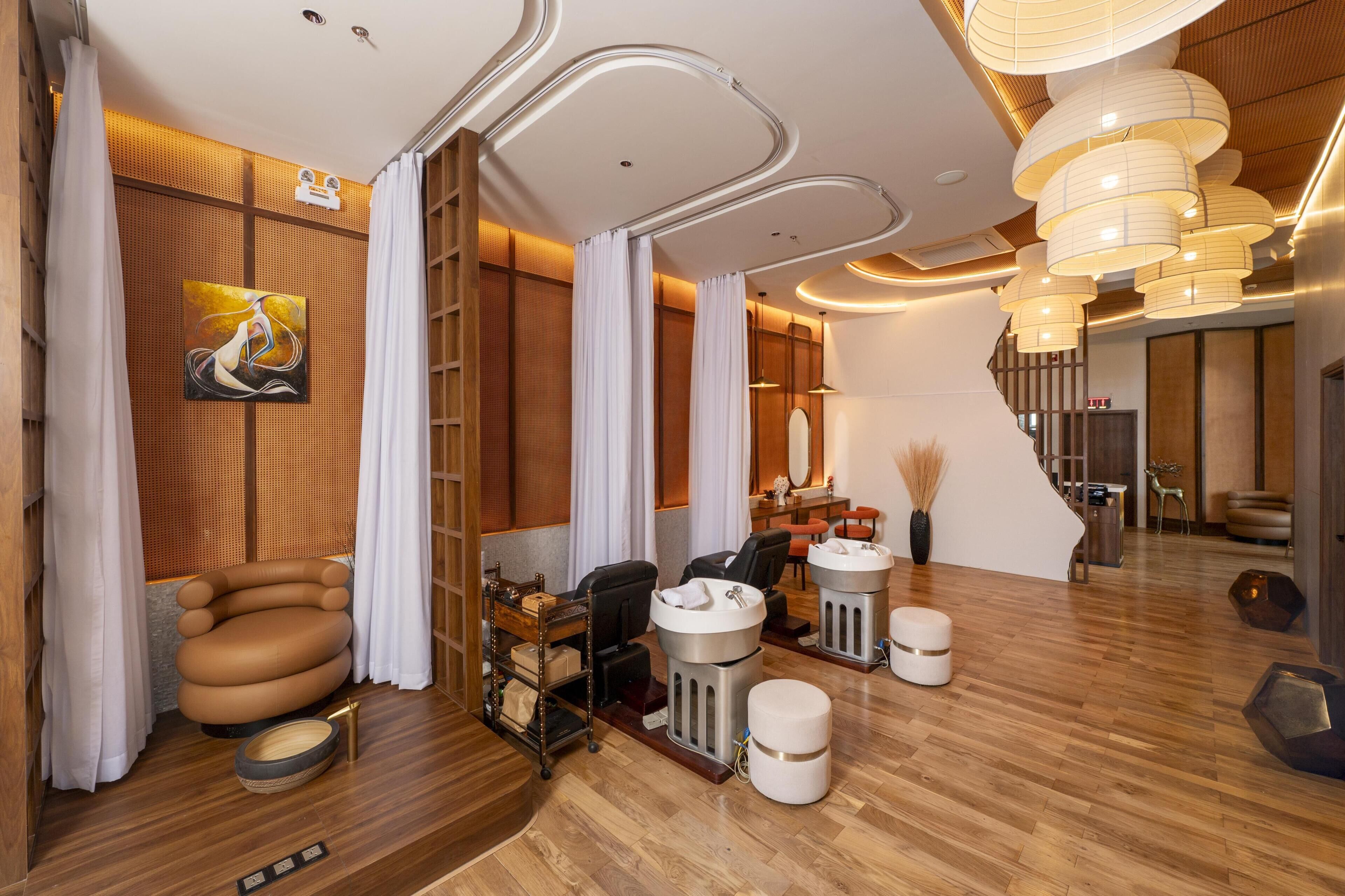 Sauna, Dampfbad, Körperbehandlungen, Gesichtsbehandlungen