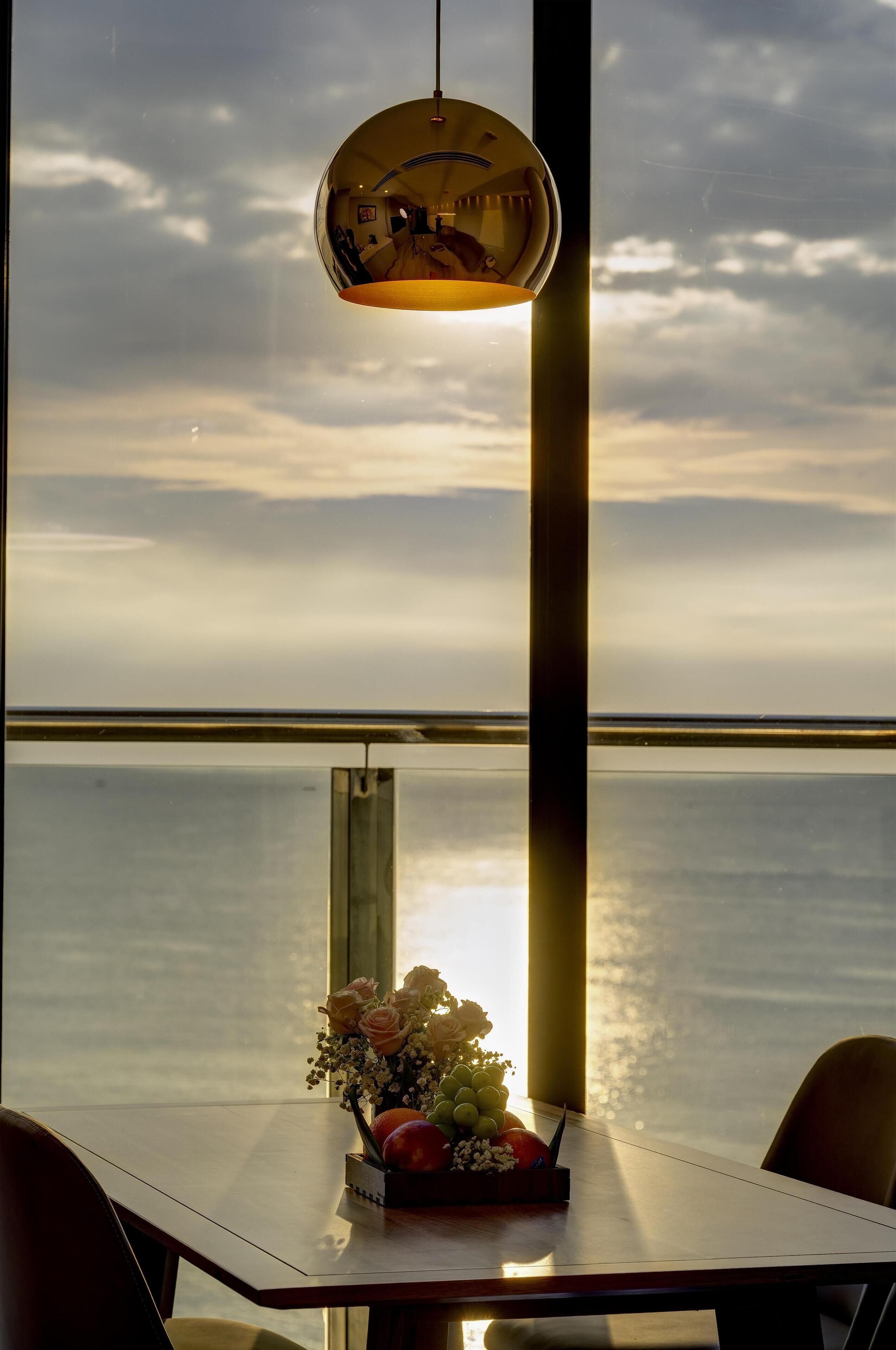 Suite, Multiple Beds, Bathtub, Ocean View (Living Room;with Sofabed)