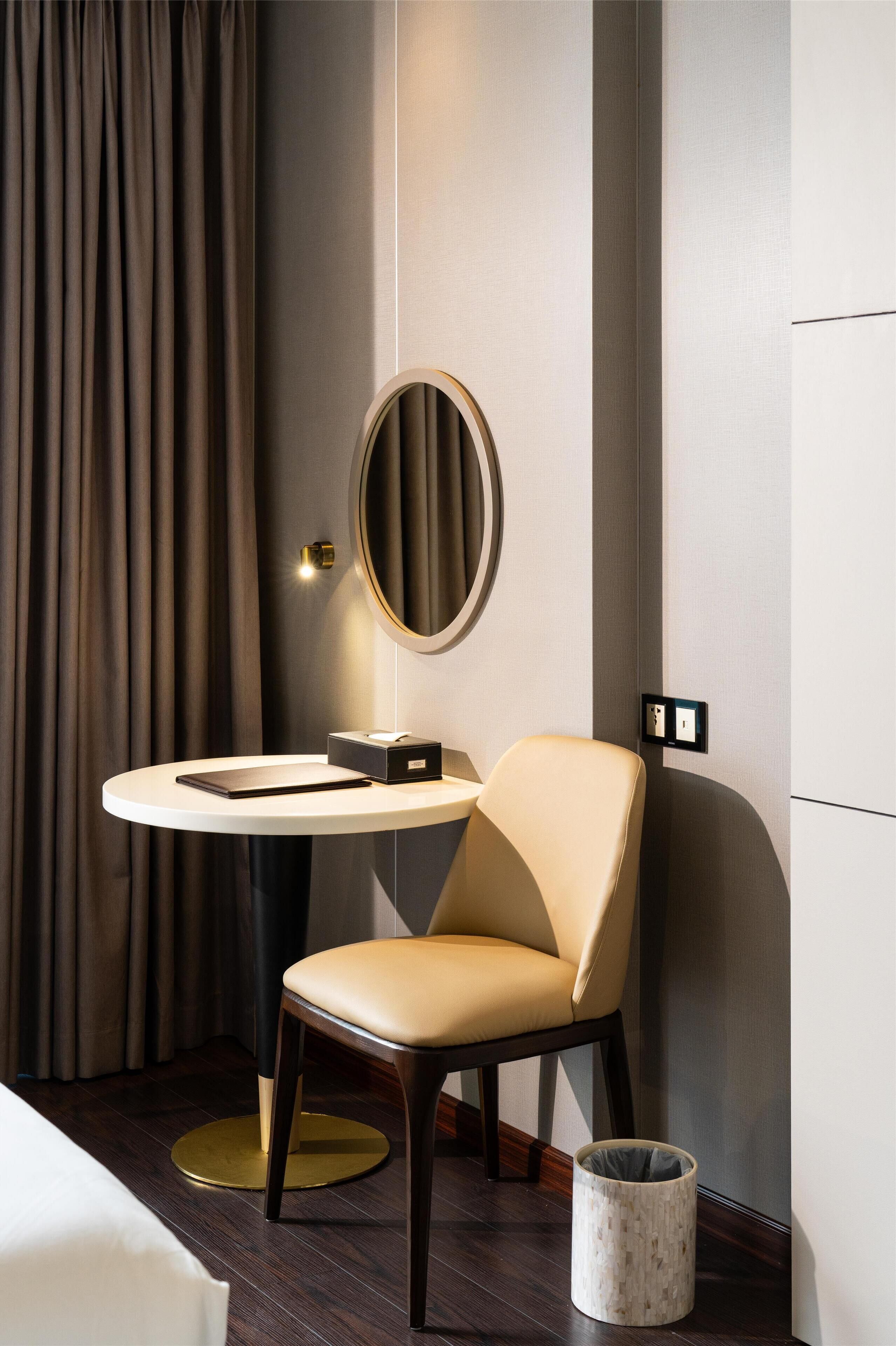 Premium bedding, minibar, in-room safe, desk