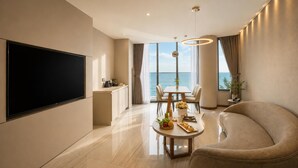 Executive Suite Two-Bedroom Sea View
