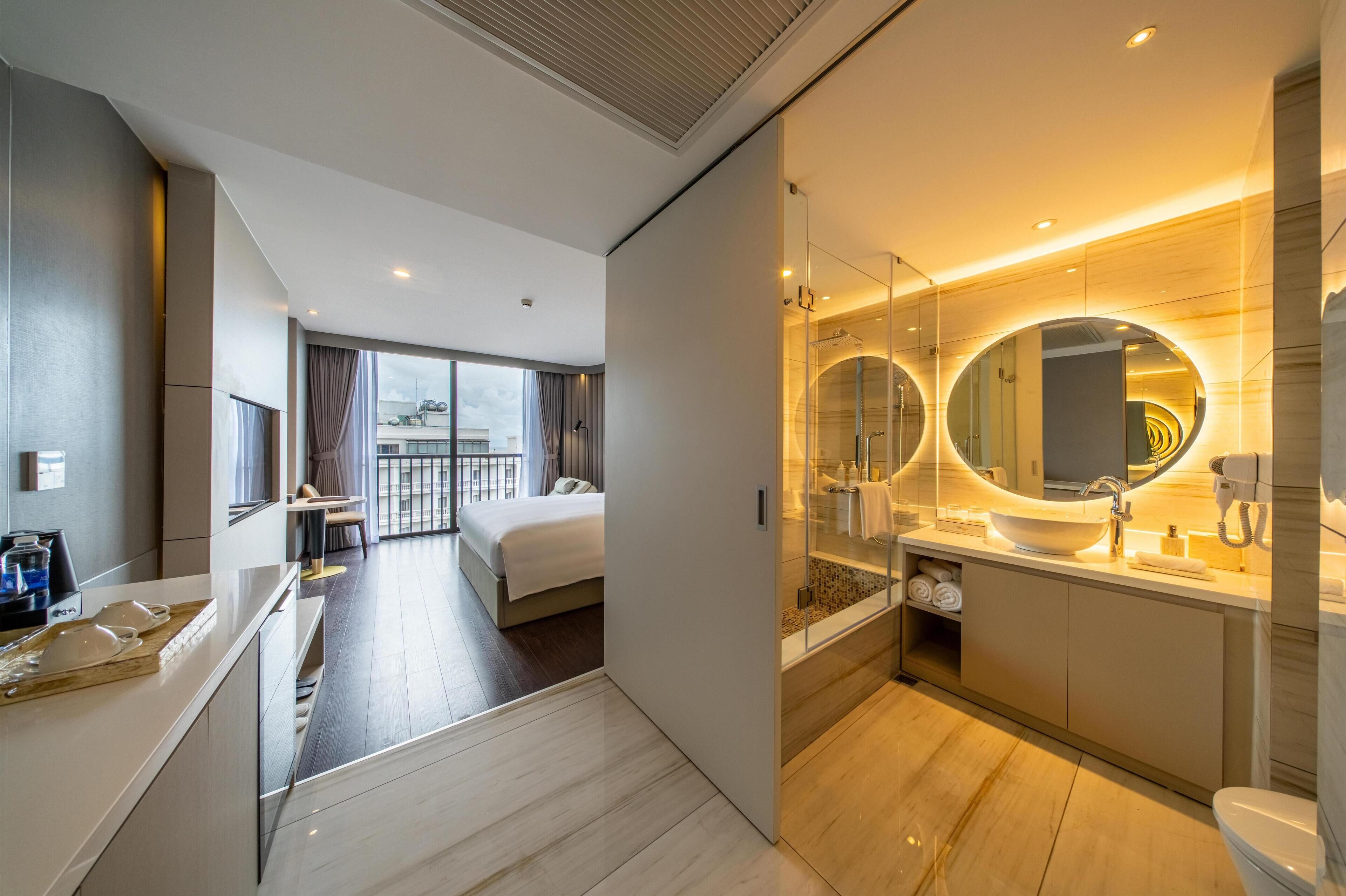 Deluxe Room, 1 King Bed, Non Smoking