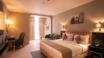 Minibar, in-room safe, individually decorated, soundproofing