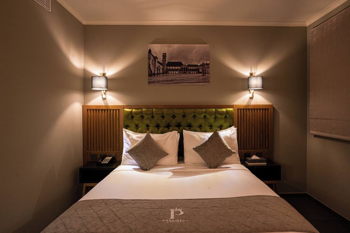 Standard Double Room | Minibar, in-room safe, soundproofing, iron/ironing board (on request)