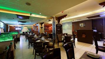 Daily buffet breakfast (AED 35 per person)