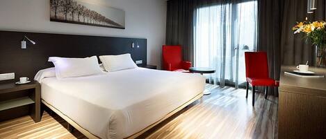 Couette en duvet d'oie, minibar, bureau, chambres insonorisées