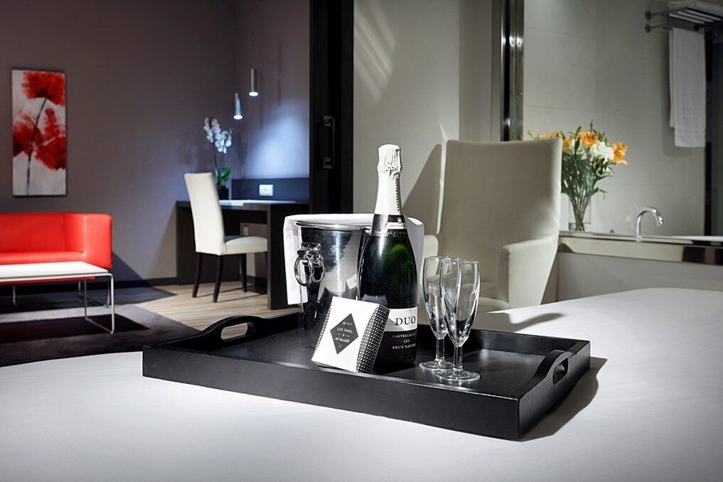 down duvets, minibar, desk, soundproofing