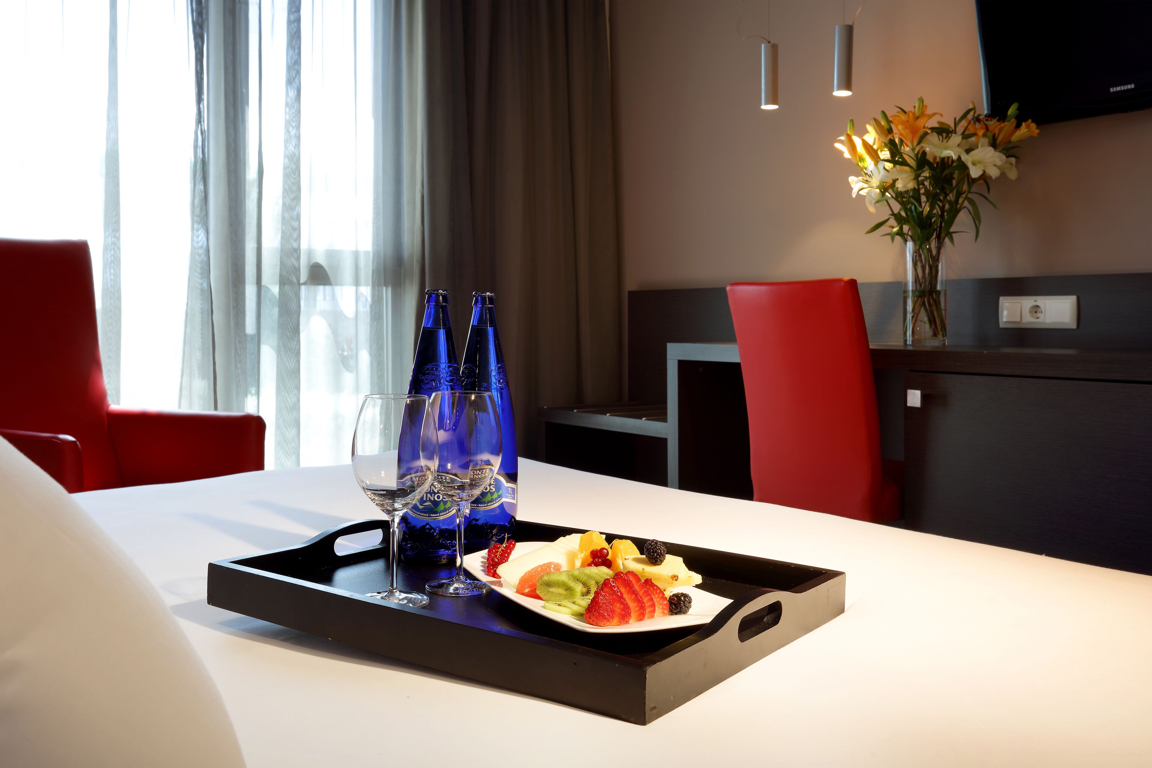 Twin Room (Single Use) | Down duvets, minibar, desk, soundproofing