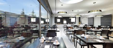 Breakfast and dinner served, Mediterranean cuisine