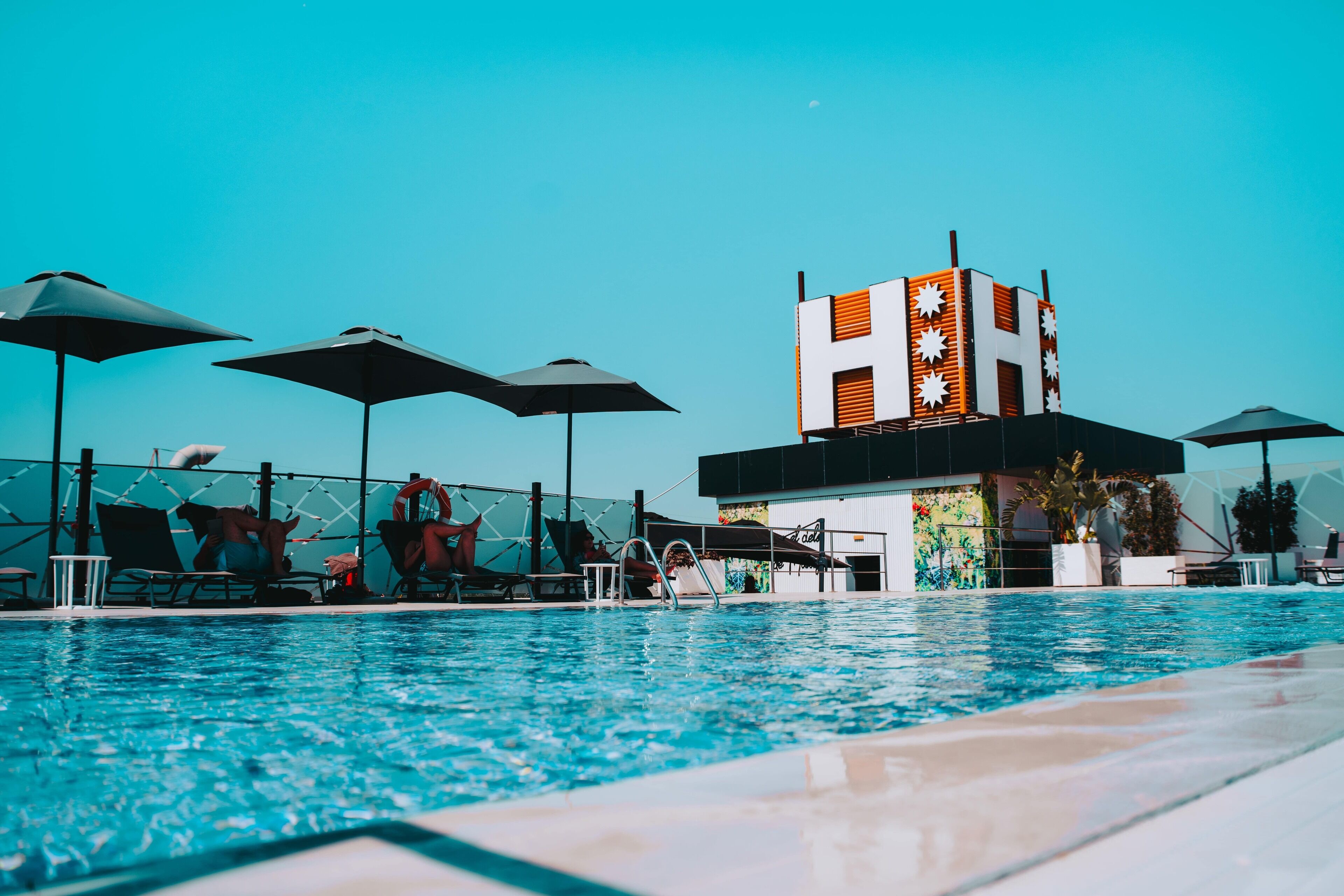 Outdoor pool, sun loungers