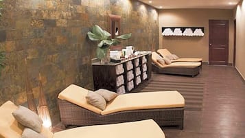 Couples treatment rooms, sauna, steam room, body treatments, mud baths