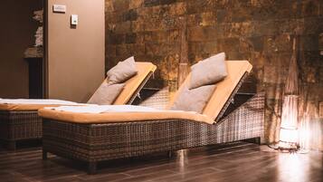 Couples treatment rooms, sauna, steam room, body treatments, mud baths