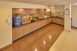 Petit déjeuner buffet compris tous les jours