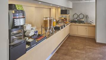 Free daily buffet breakfast