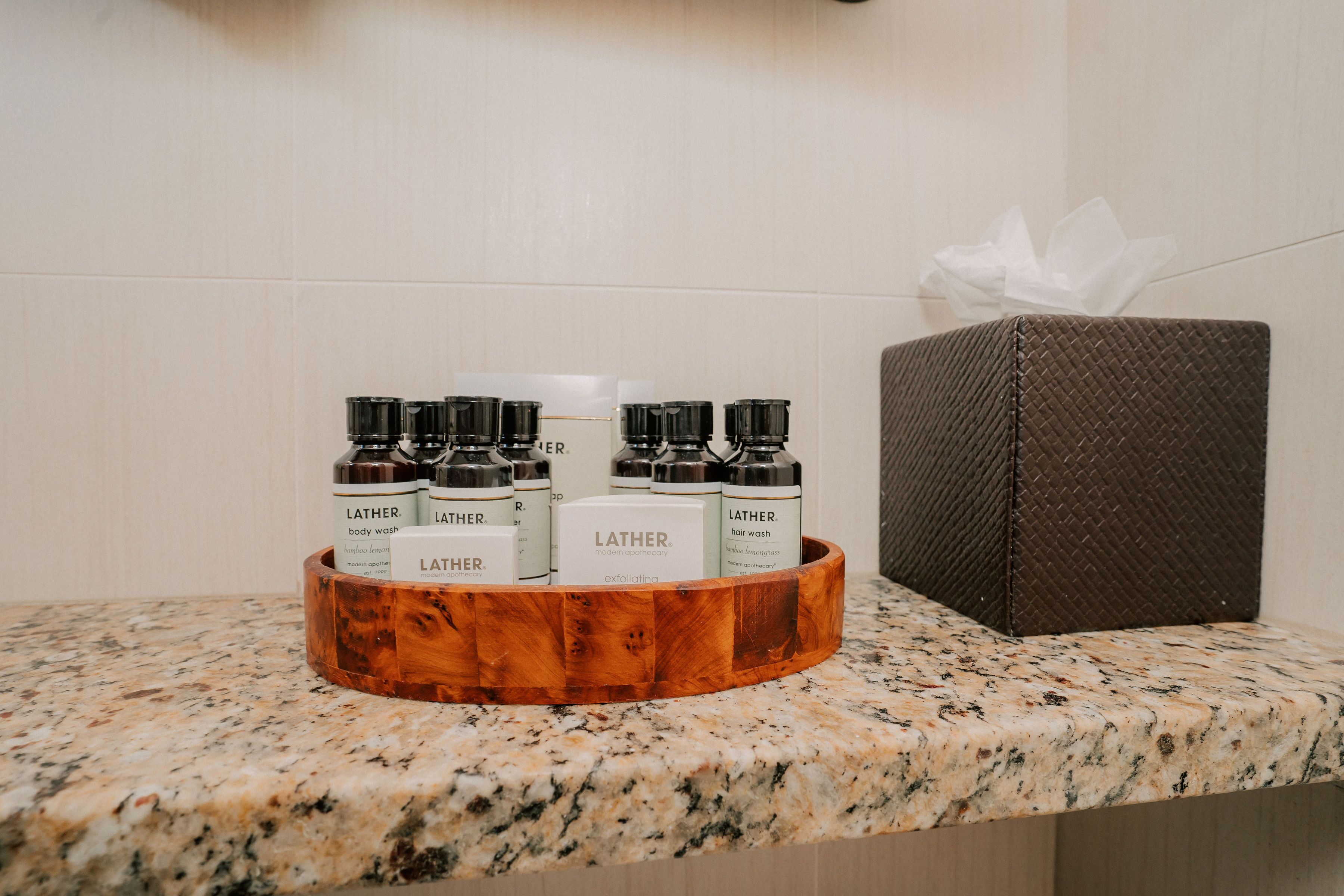 deluxe room, 1 king bed, ocean view | bathroom | shower, free toiletries, hair dryer, bathrobes