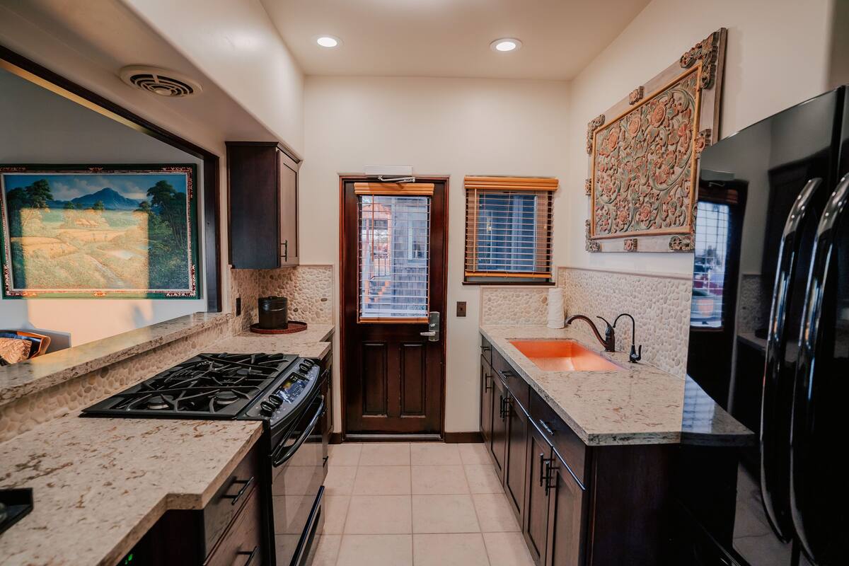 deluxe room, multiple beds, ocean view | private kitchen | fridge, microwave, stovetop, coffee/tea maker