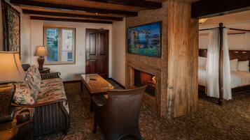 Deluxe Room, 1 King Bed | Living area | LCD TV
