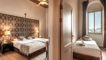 Chambre Familiale, salle de bains privée