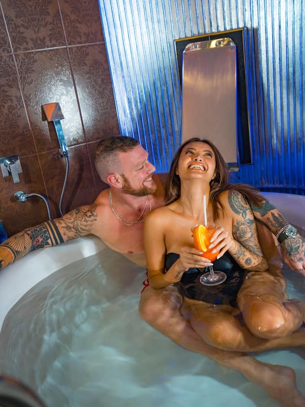Suite (Fiesta Lifestyle) | Tab mandi berendam