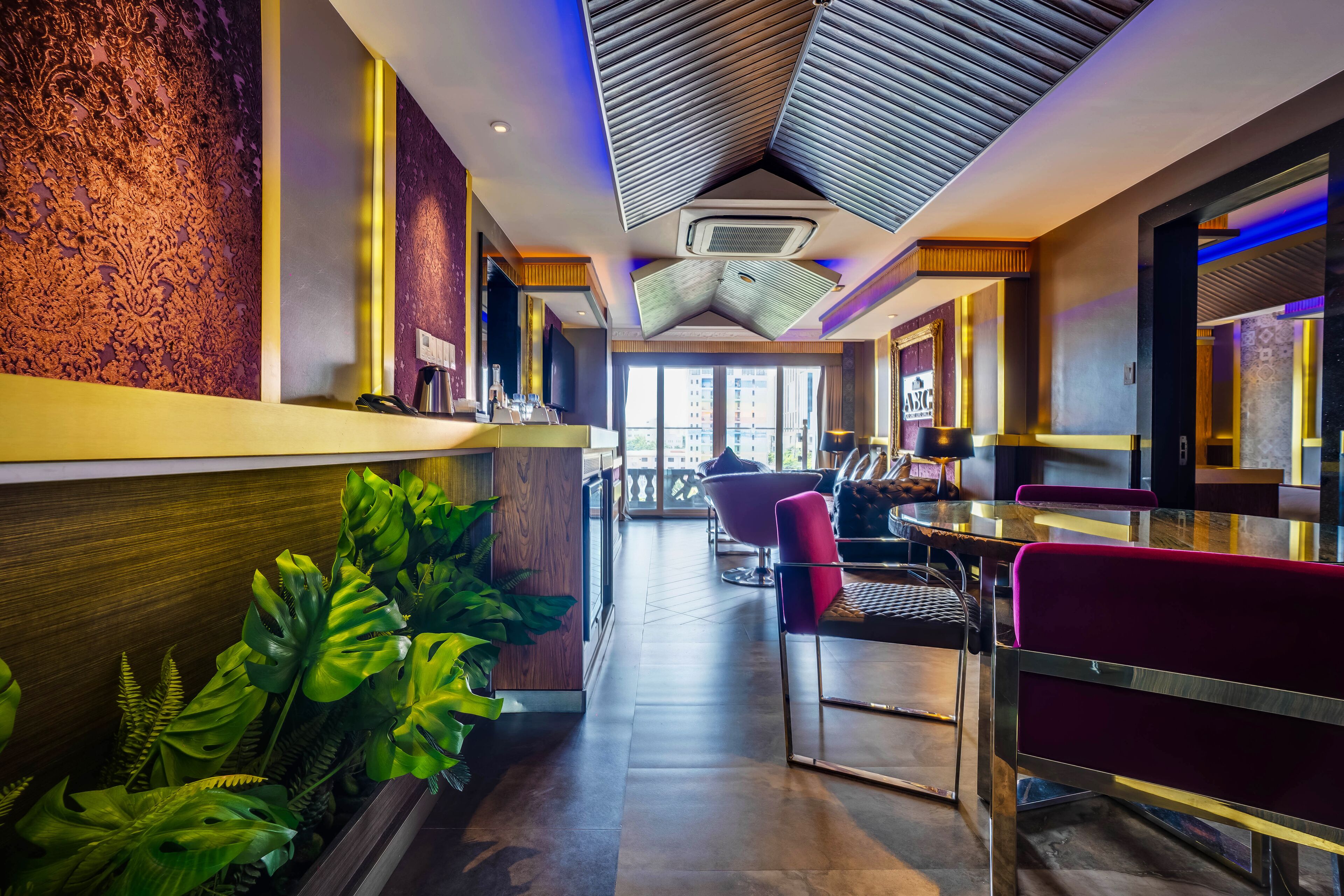 Phòng Suite, 2 phòng ngủ (Aqua) | Bộ đồ giường cao cấp, minibar, két bảo mật tại phòng 