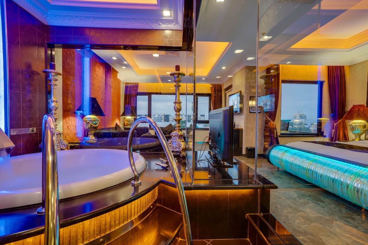 prime minister suite | 2 bedrooms, premium bedding, minibar, in-room safe