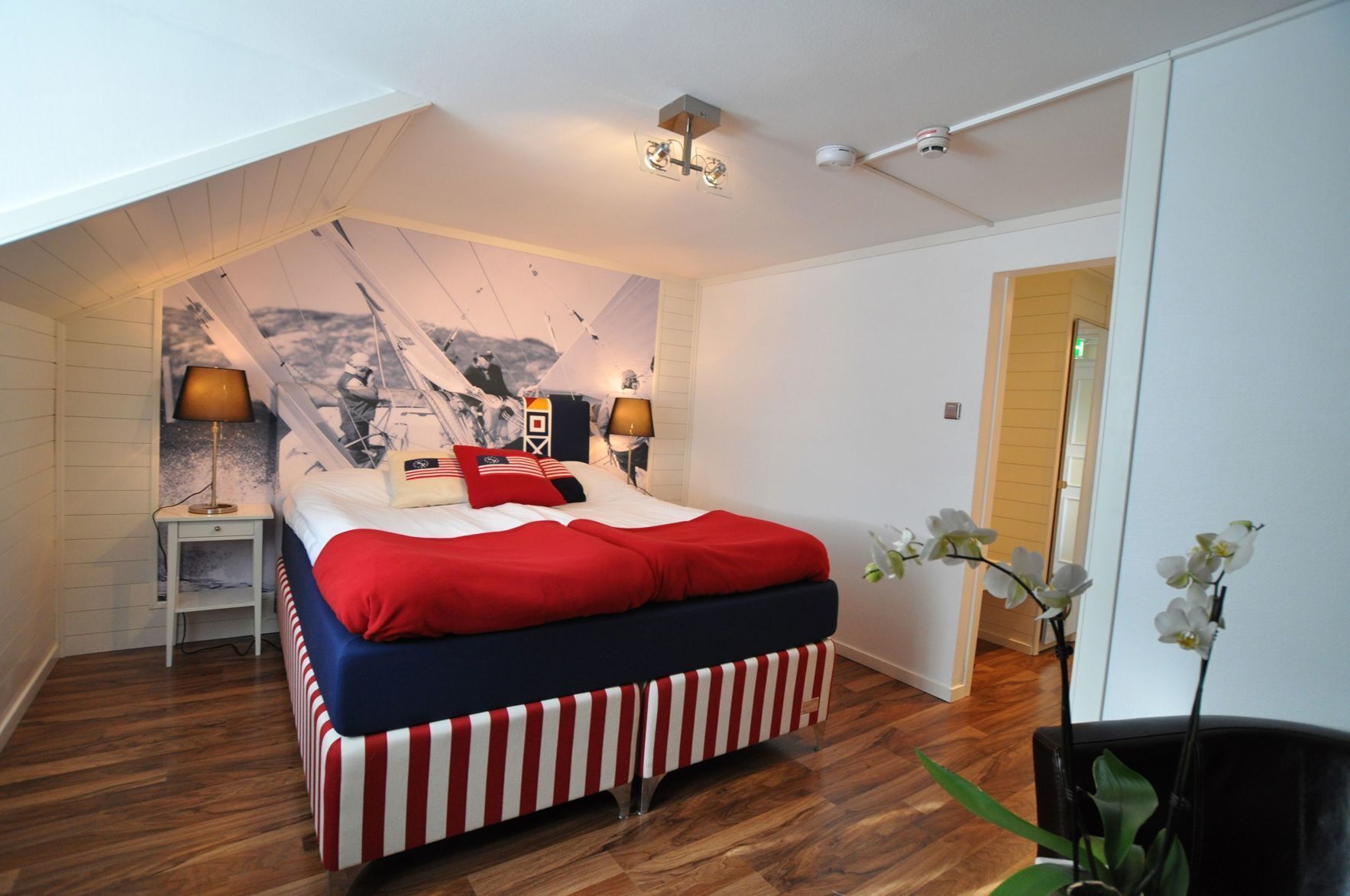 Desk, blackout curtains, free WiFi, bed sheets