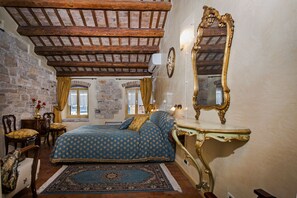 Double Room, Sea View (Annex Building) | In-room safe, free WiFi, bed sheets - Residence Porta Antica (Rovinj)