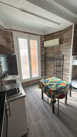 Chambre Économique avec lits jumeaux