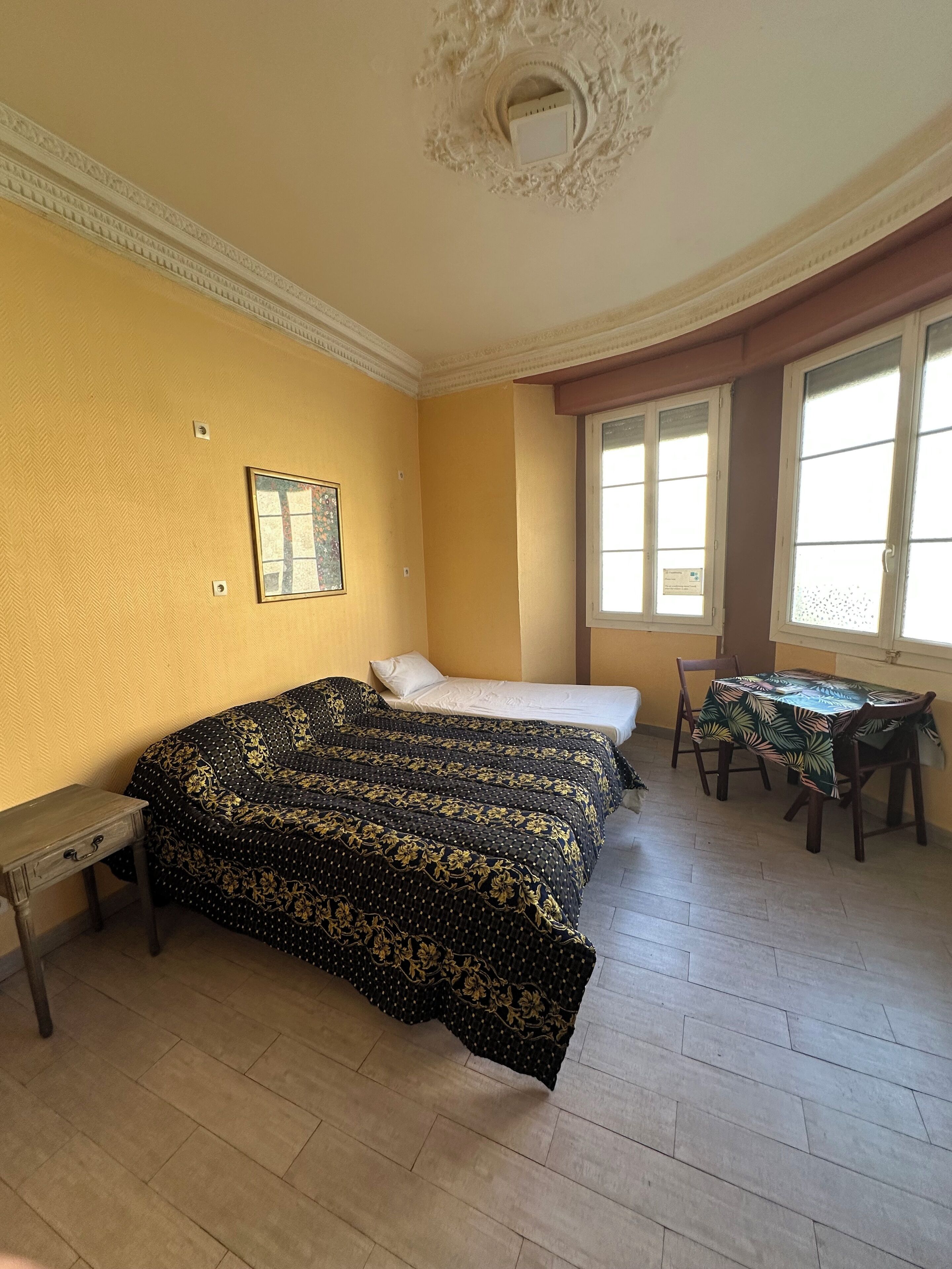 Kolmen hengen economy-huone | Ilmainen Wi-Fi