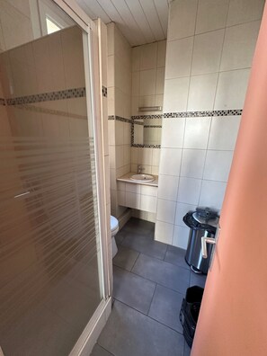 Towels, toilet paper - Hotel Altea (Nice)