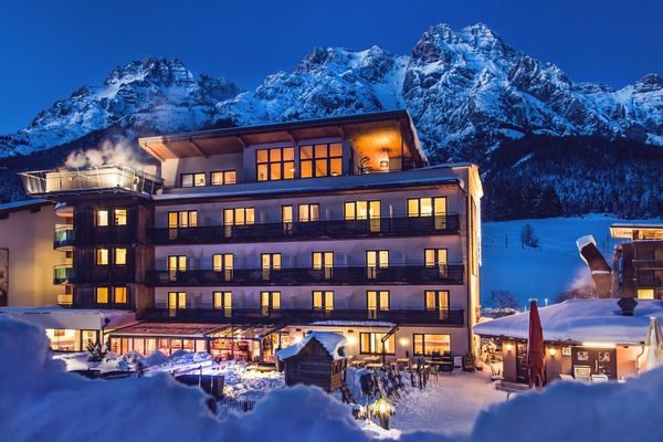 Double Room, Balcony, Mountain View | Exterior