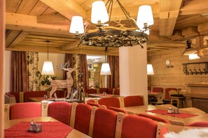 Restaurant - Hotel Bacher Asitzstubn (Leogang)