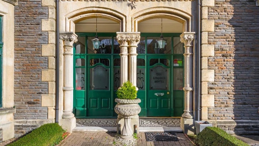 Lincoln House Hotel