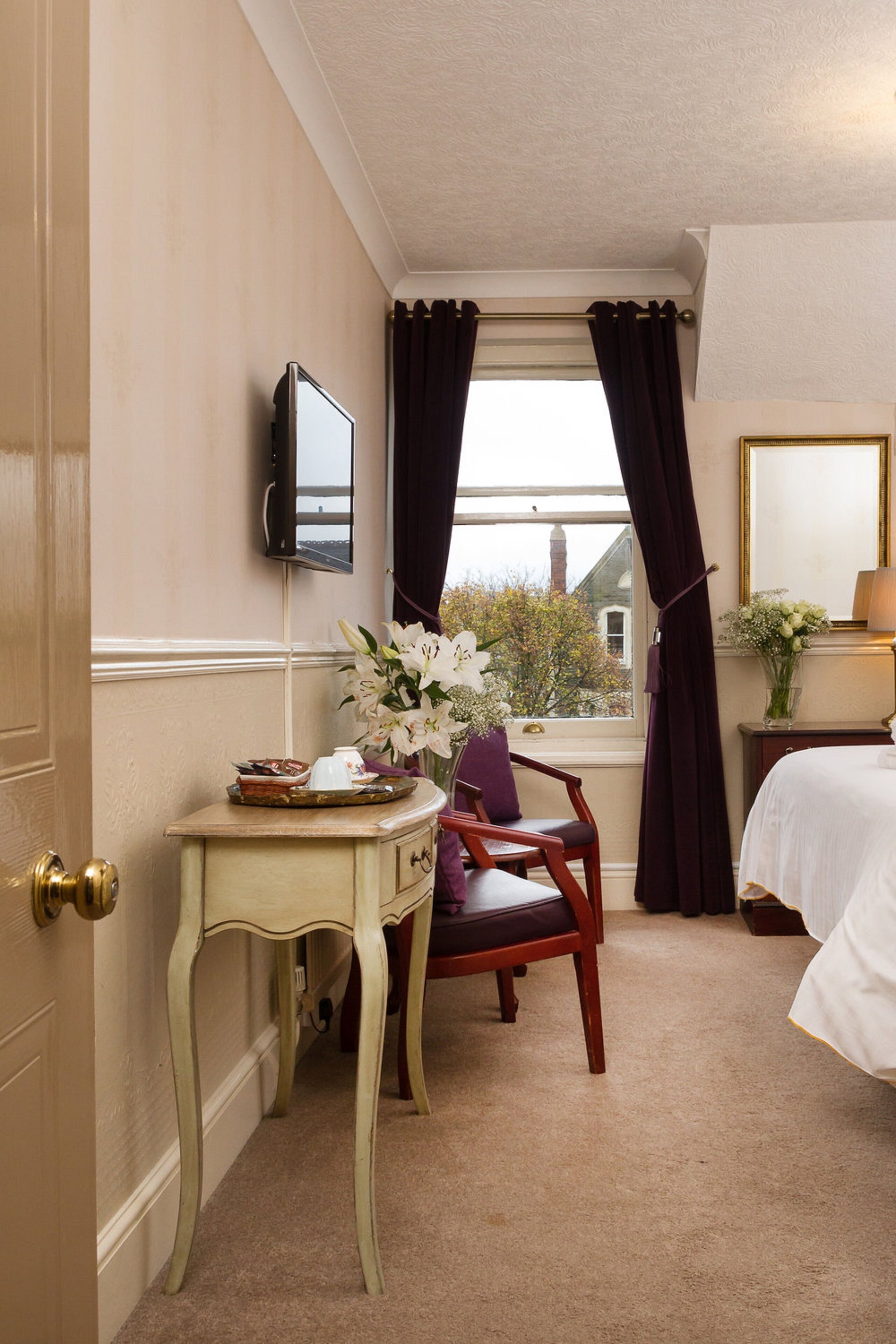 double room | 1 bedroom, desk, laptop workspace, free wifi